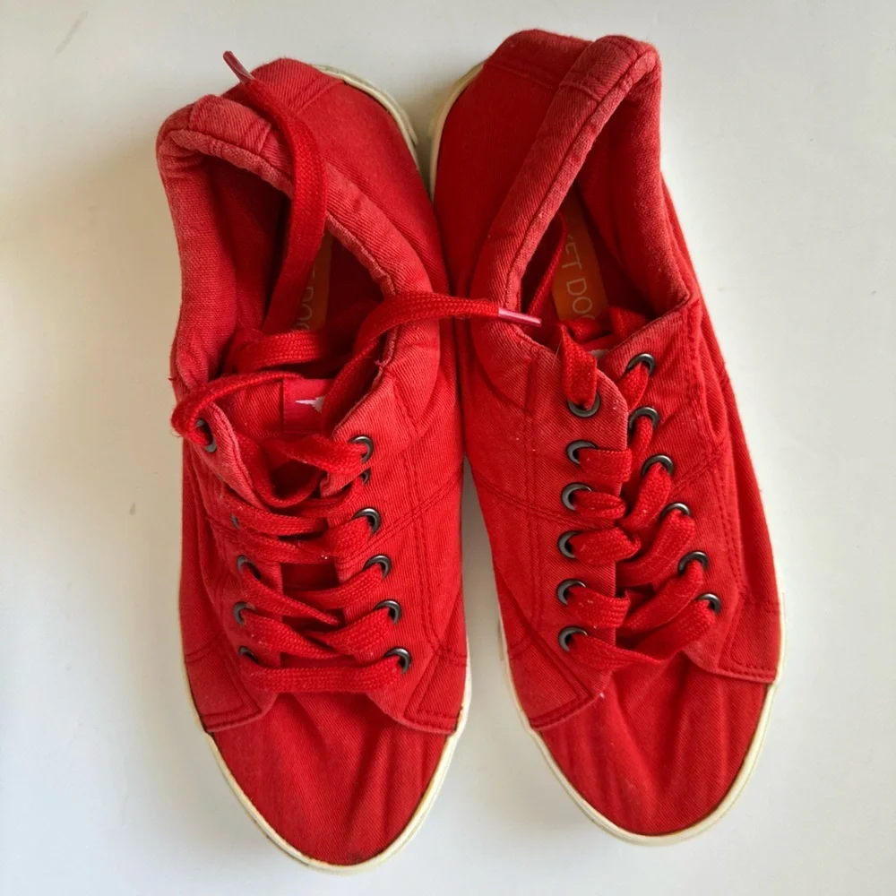 Rocket Dog Red & White Canvas Lace Up Sneakers Women’s Size 8.5 Casual Shoes